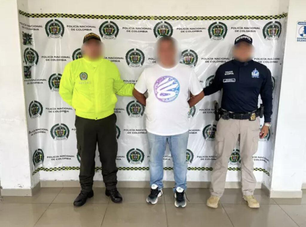 Drugsbaas gepakt. Foto is niet onscherp, maar geblurd door Europol